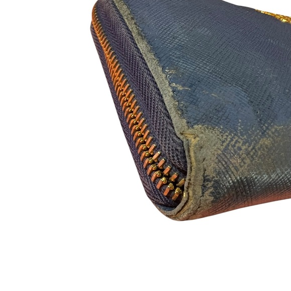 PRADA Saffiano Blue Leather Large Wallet – Gorgeous Navy, Full Zip Closure - Picture 11 of 13